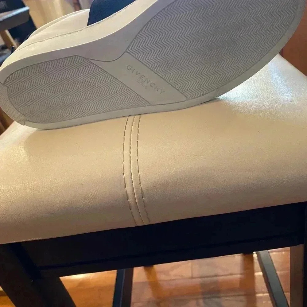 GIVENCHY Urban Street Logo Band Sneakers Sz 6 - Picture 4 of 6